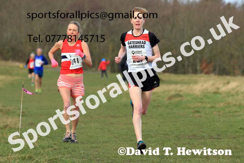 Womens and mens 35 to 65 plus, 2022 NEMAA Open Cross Country Champs., Wallsend, Tyne and Wear. Photo: David T. Hewitson/Sports for All Pics